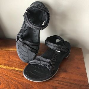 New Teva Terra Fi Lite Sandals NWT